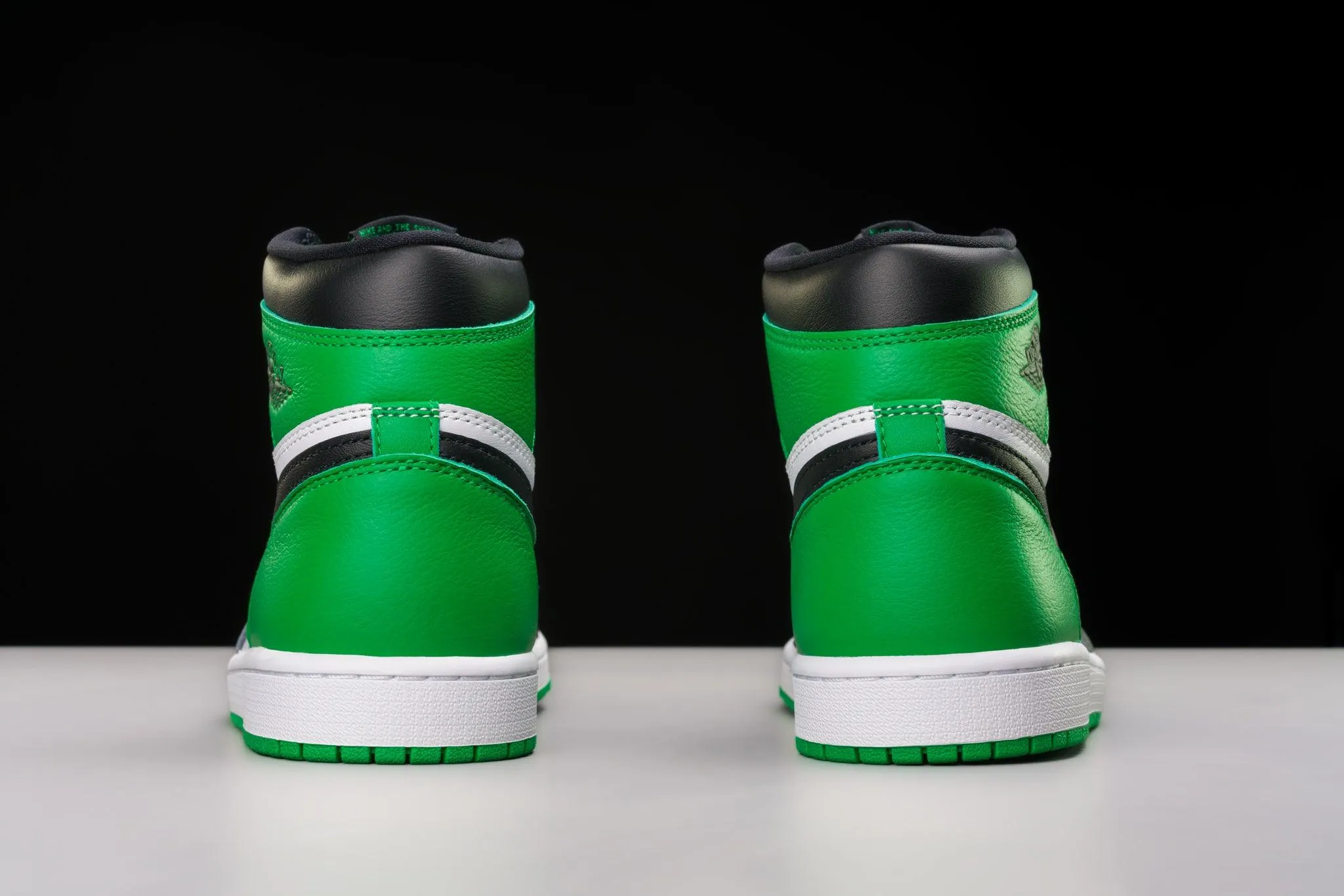 Air Jordan 1 Retro High OG Lucky Green