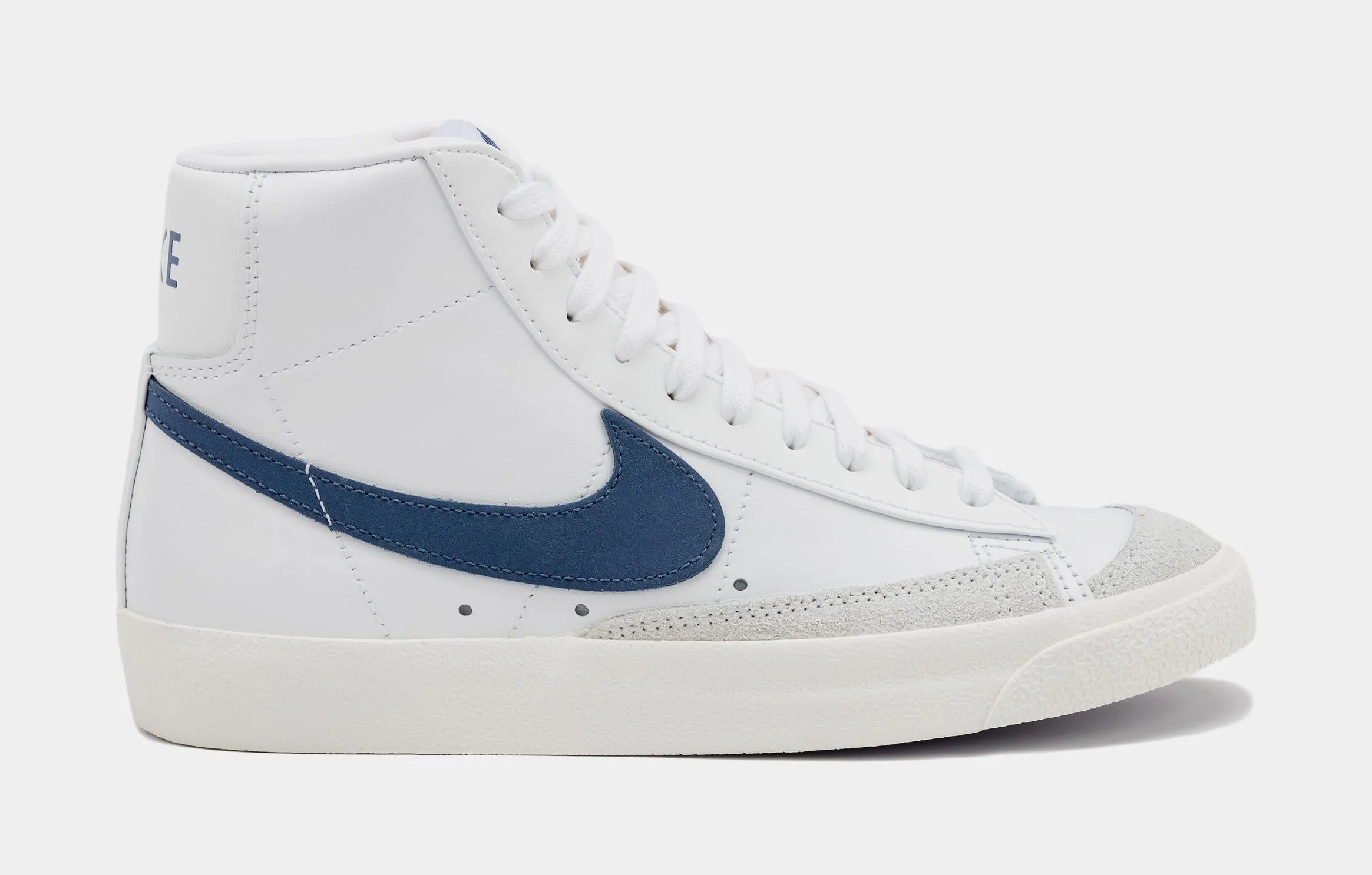 Blazer Mid '77 Womens Lifestyle Shoes (White/Blue)