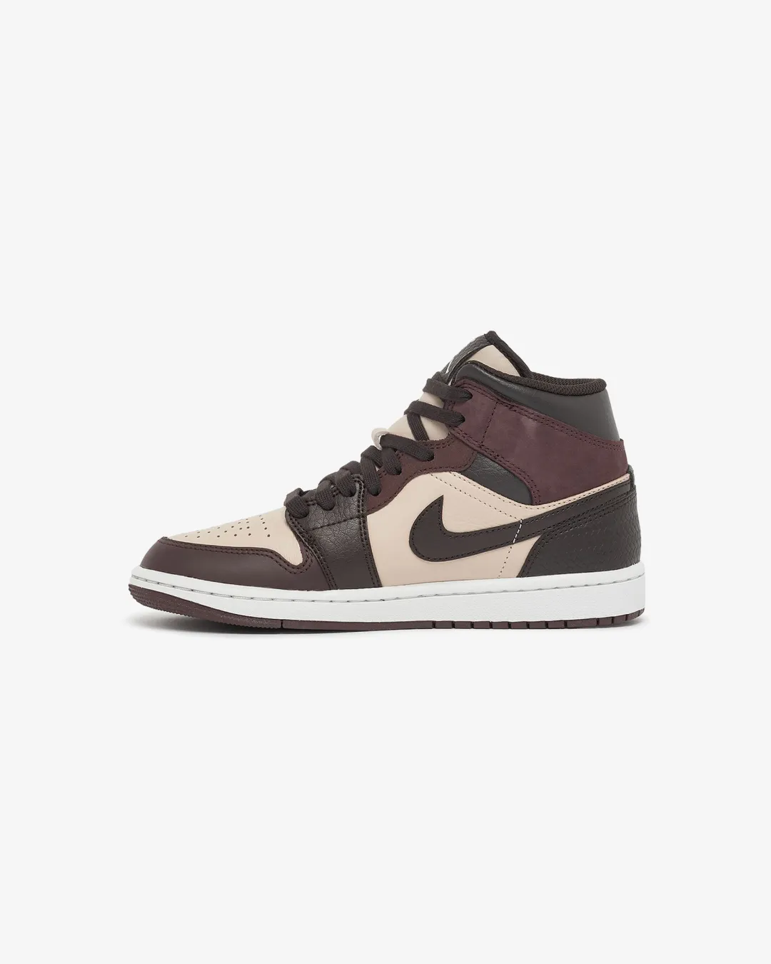 Nike Air Jordan 1 Retro High OG Bordeaux Sneakers