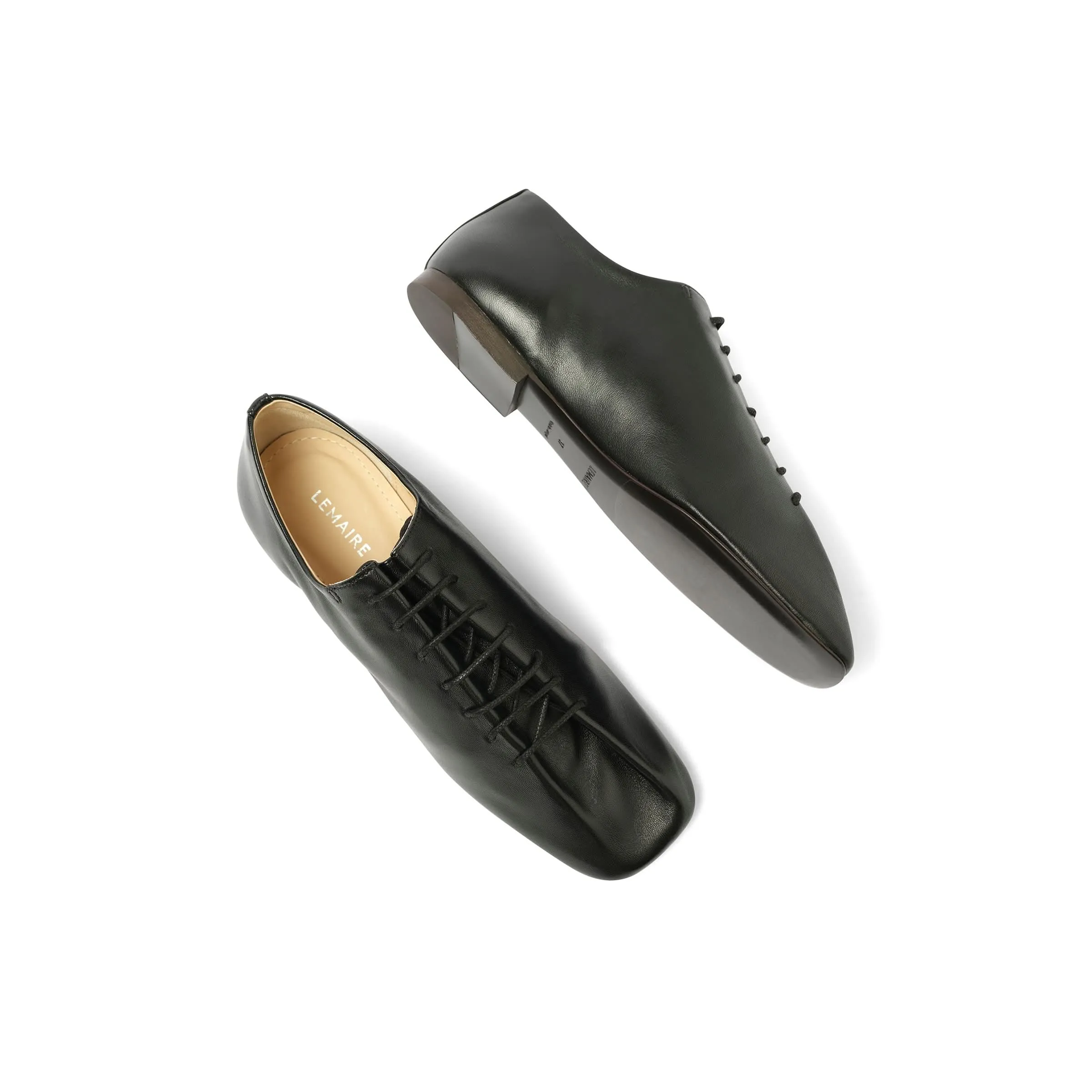 Souris Classic Flat Derby in Black